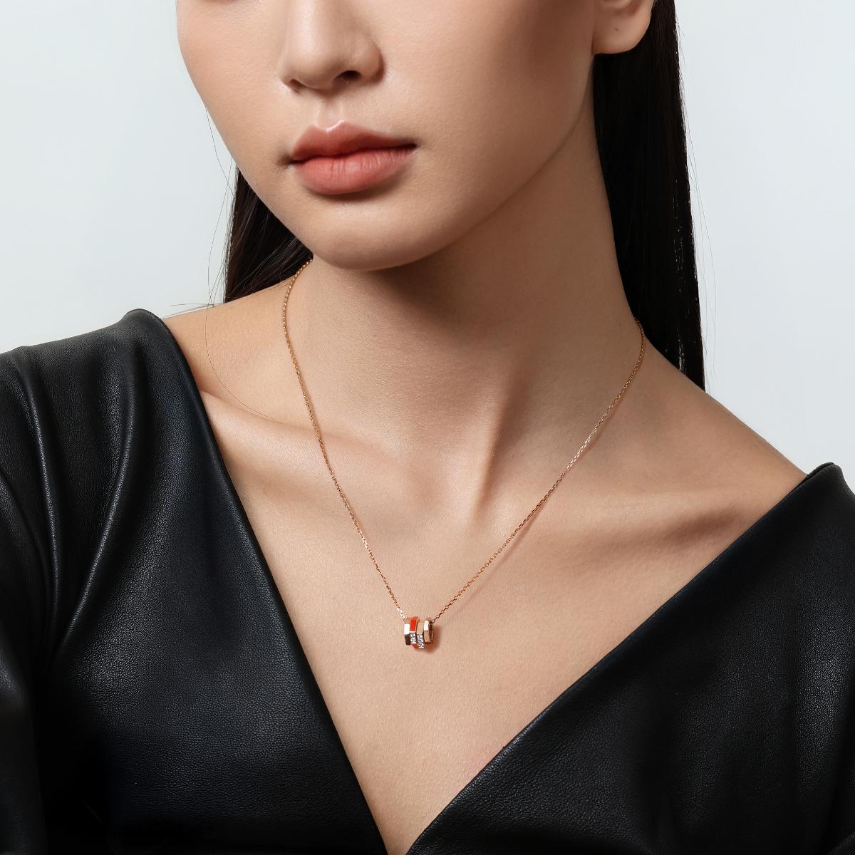 18K Rose Gold Diamond Necklace